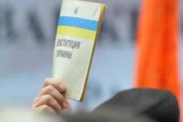 Новый закон лишает граждан возможности получить деньги, которые они отсудили у государства