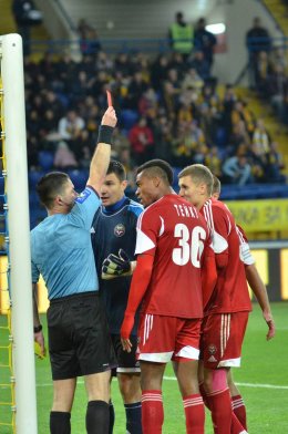 Как «Металлист» под проливным дождем победу добыл (ФОТО)