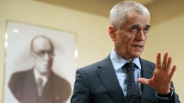 Онищенко обнаружил в литовском молоке антибиотик