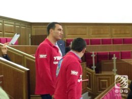 Виталий Кличко устроил брату экскурсию по Раде