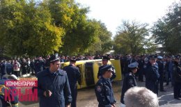 Бунт в Крыму: «Янукович, останови сына!» (ФОТО)