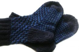 Ученые из Японии смогли создать носки, которые предотвращают падение
