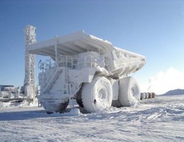 В Белоруссии выпустили самый большой в мире самосвал (ФОТО)