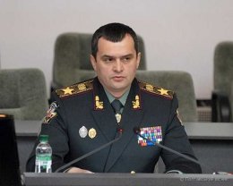 Избирательную кампанию Януковича раскручивает Министр внутренних дел В. Захарченко