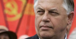 Симоненко опасается, что скоро по Крещатику будут шествовать геи и нацисты
