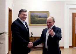 Янукович завтра планирует встречу с Путиным