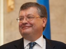 Янукович наградил Грищенко орденом «За заслуги»