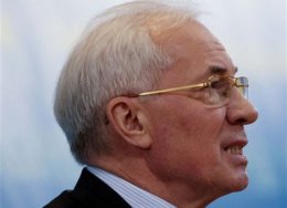 Азаров надеется на сотрудничество с МВФ