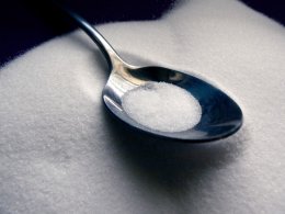 Употребление сахара в небольших размерах наносит серьезный вред нашему организму