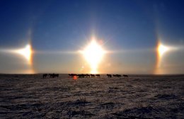 Жители Китая наблюдали сразу три солнца (ФОТО)