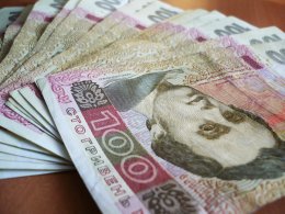 Если "Газпром" введет авансовый платеж за газ, гривна может обвалиться