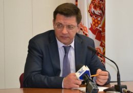 Горсовет Черкасс поставил экс-мэра на "счетчик"