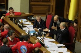 В Верховной раде заинтересовались деятельностью «теневого представителя власти»