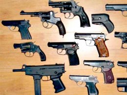 В ВР забраковали законопроект о свободной продаже травматического оружия