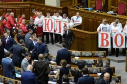 Депутаты от ПР получили указания не голосовать за законы по Тимошенко