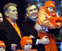 Что же произошло в Украине и Грузии после «майданов»
