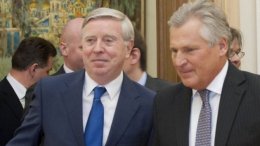 Кокс и Квасьневский сегодня прилетят в Украину