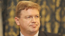 Недовольный Штефан Фюле демонстративно покинул Верховную Раду