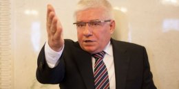 Чечетов посоветовал Яценюку критиковать избирательное законодательство перед пингвинами