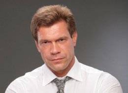 Царев: "Мы ни перед кем не должны становиться на колени."