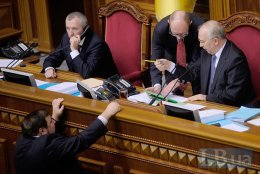 Украина устала ждать милости от ЕС и РФ и пошла в наступление