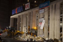 Растет количество жертв обрушения торгового центра в Риге (ВИДЕО)