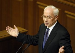 Азаров пытался объяснить изменение курса на евроинтеграцию (ВИДЕО)