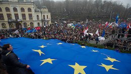 Два киевских евромайдана слились в один