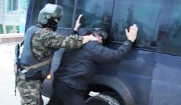 В Киеве задержан вооруженный рейдер с наркотиками