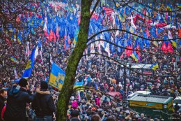 Организаторы Евромайдана просят не слать им деньги