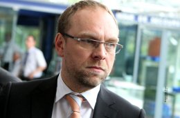 В "Батькивщине" заявили, что Власенко не позволили выехать на саммит в Вильнюс