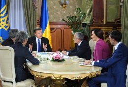 Первый день Вильнюсского саммита: что подпишет президент (ВИДЕО)