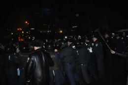 Власть разогнала мирный митинг студентов (ВИДЕО)