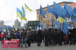 Кернес приехал агитировать на антимайдан в Харькове на велосипеде (ФОТО)