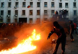 Всех участников беспорядков на Банковой приговорили к 2 месяцам тюрьмы (ФОТО)