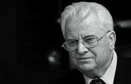 Кравчук не советует Януковичу уходить в отставку