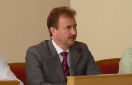Попов обеспокоен угрозами здоровью участников массовых акций