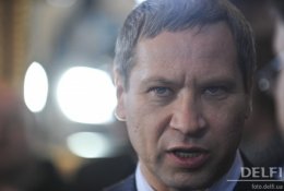 Регионал Лукьянов попытался переубедить митингующих на Евромайдане (ВИДЕО)