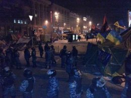 Западные политики осудили Януковича за атаку на митингующих