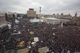 Евромайдан встречает подкрепление из Западных областей Украины