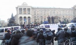Суд требует освободить Дом профсоюзов на Майдане Независимости
