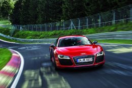 Audi запускает в серийное производство экологически чистый суперкар (ФОТО)
