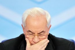 Азаров планирует удержать ПР от голосования за отставку правительства