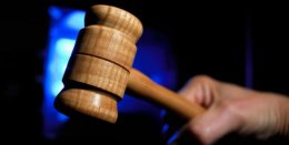 Киевсовет через суд требует освободить улицы в центре столицы