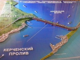 Украина и Россия начинают строить транспортный переход через Керченский пролив