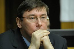 Юрий Луценко: "Согласившись с ролью вооруженного отряда мафии, милиция полностью деградировала"