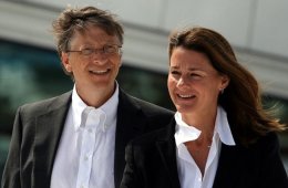 Билл Гейтс выделил деньги на зарядку смартфона мочой
