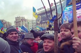 На Майдане началось народное вече