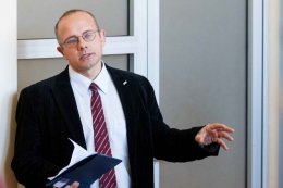 Двум сотням иностранцев "укажут на дверь"