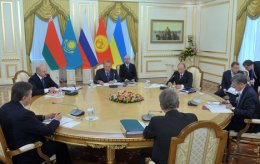 Отсутствие Януковича на заседании Евразийского совета не стало неожиданностью